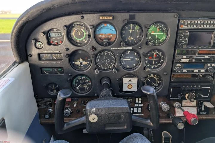 What's Inside an AircraftImg